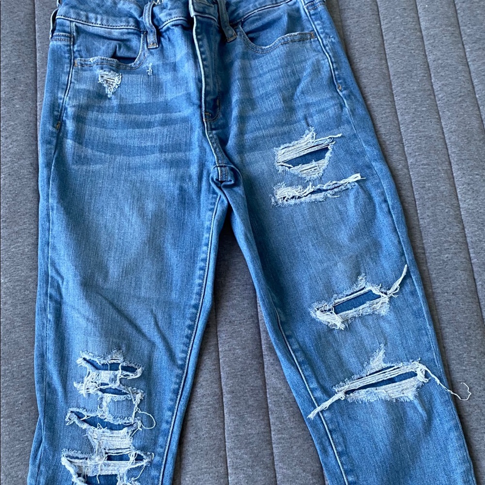 ripped skinny jeans